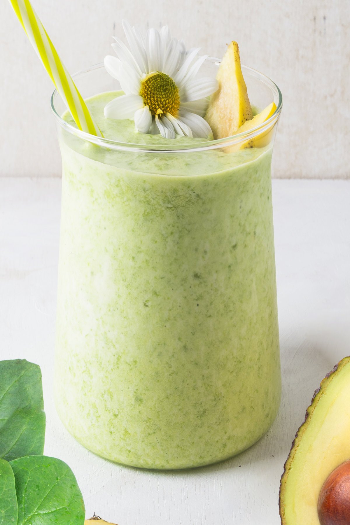 Cholesterol-Lowering Spinach Mango Smoothie